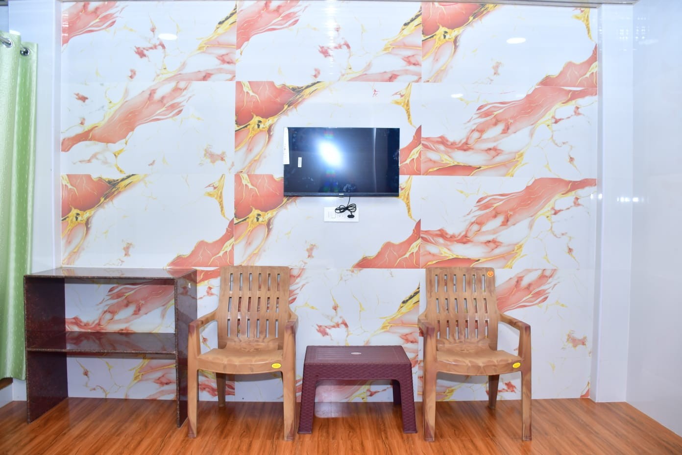 Deluxe 3-Bed Room